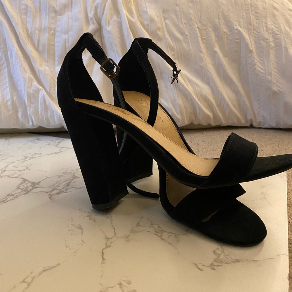 Black classic heels